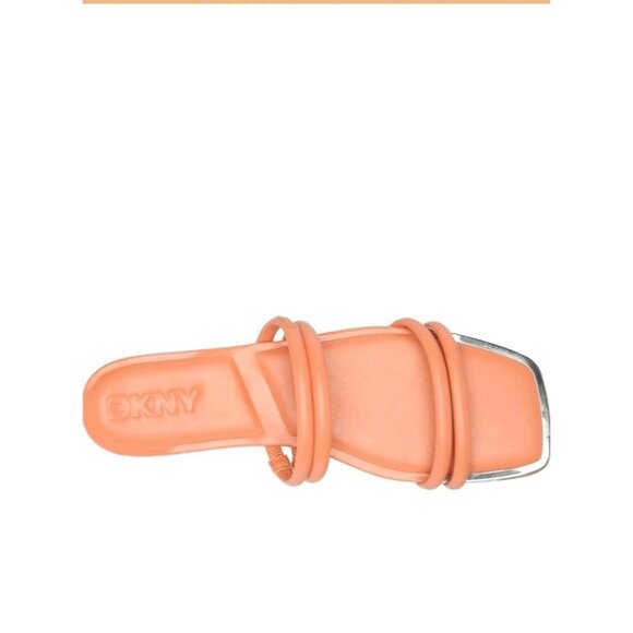 DKNY Dee Women's 6.5 Multiband Flat Sandal White Square Toe. Ws328 - Picture 1 of 6